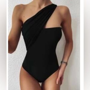 Sexy black one shoulder one piece swimsuit M
